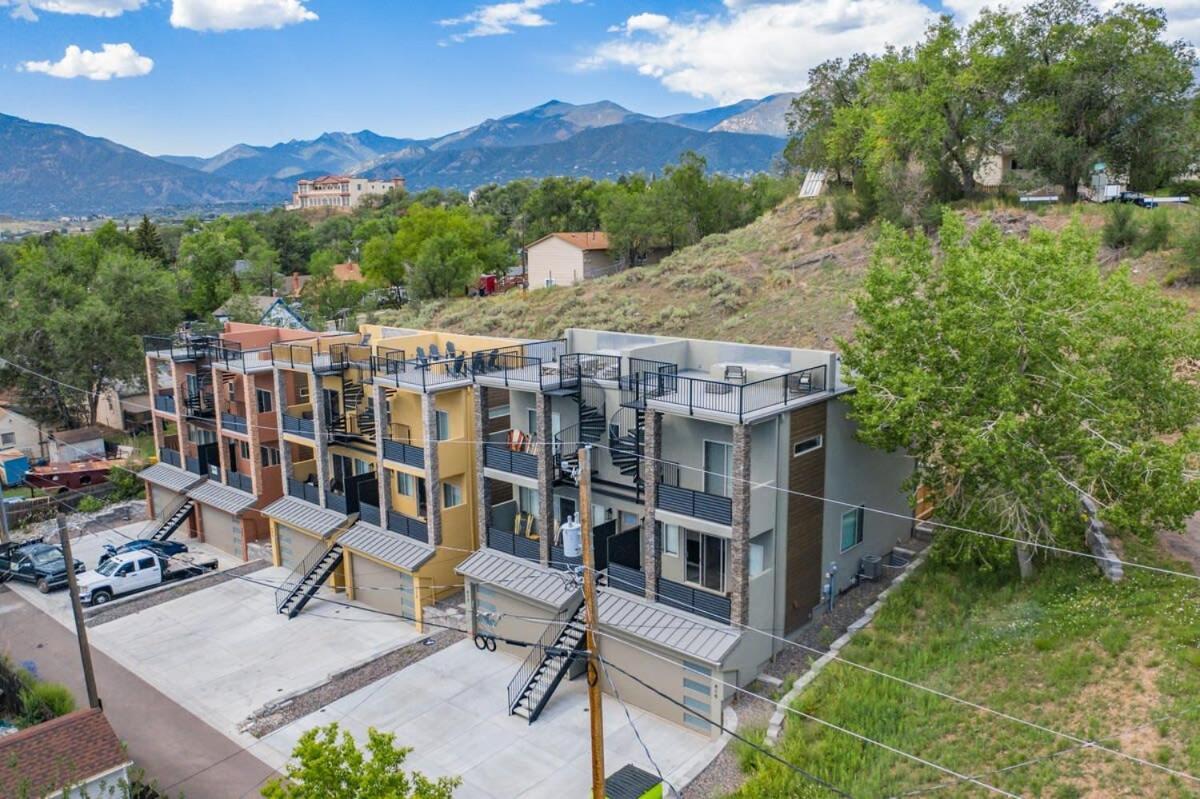 4Bd Home W Rooftop Patio Fire Pit & Mountain Views Colorado Springs Exterior foto